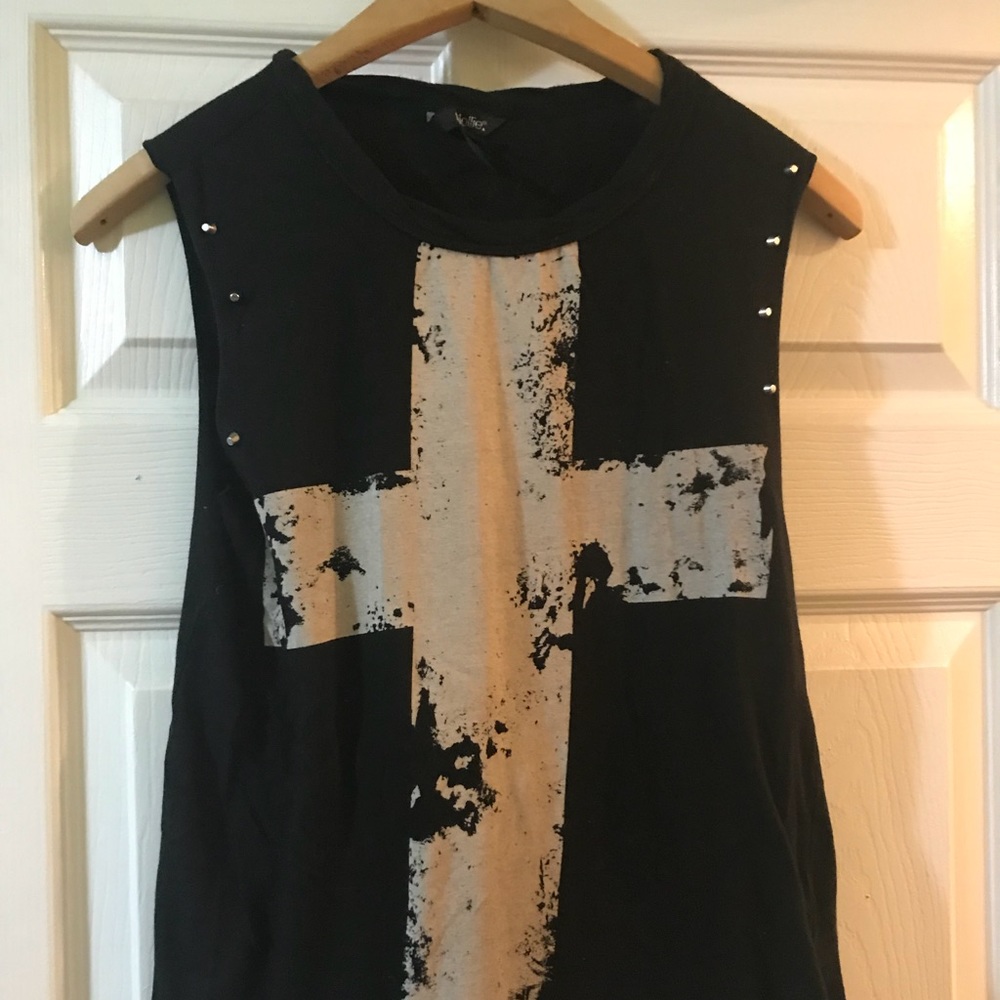 Graphic tees/ tank top